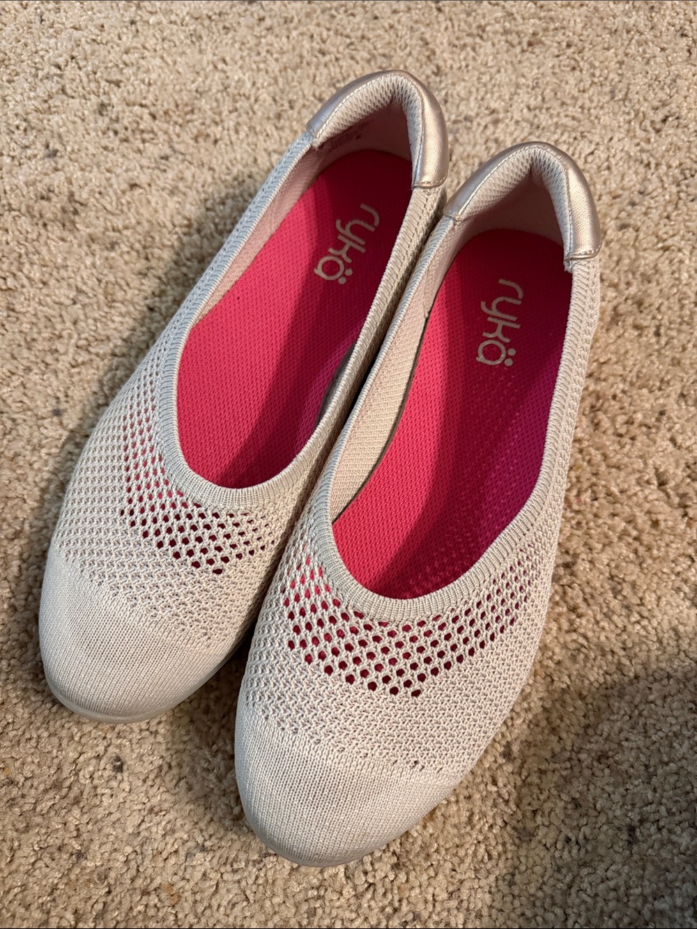 ryka Women's Knit Slip-On Flats in Light Beige with Pink Insole size 9.5